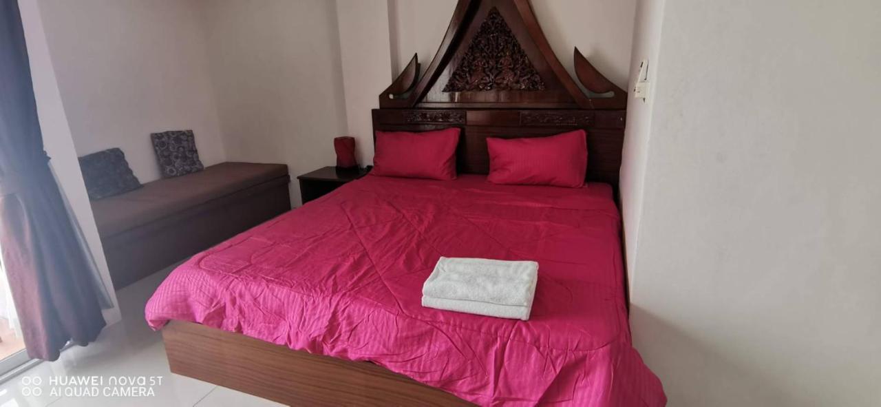 Sure Guesthouse หาดกมลา ภายนอก รูปภาพ