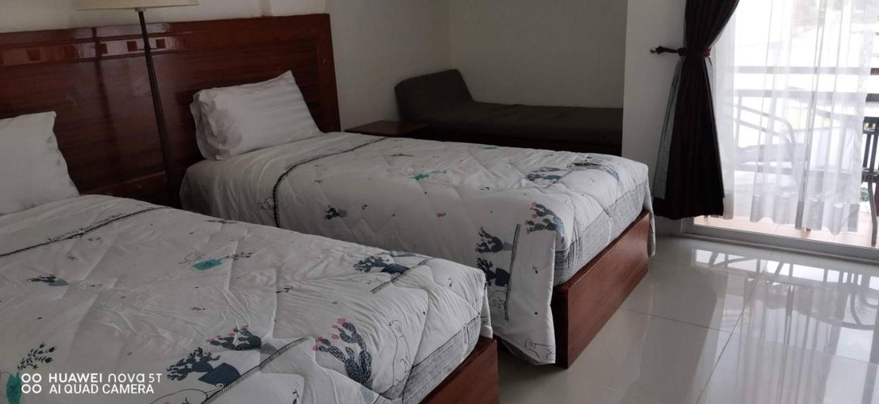 Sure Guesthouse หาดกมลา ภายนอก รูปภาพ